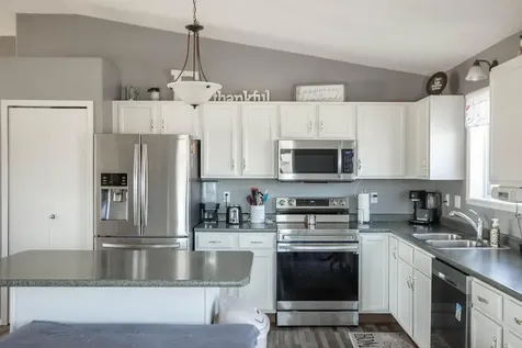 2111 61st Avenue S Fargo ND 58104