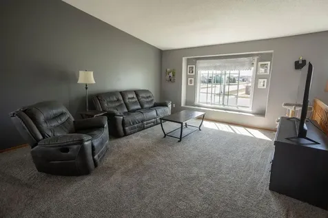 2111 61st Avenue S Fargo ND 58104