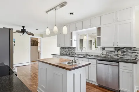 613 Monroe Street S Shakopee MN 55379