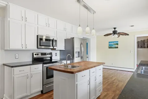 613 Monroe Street S Shakopee MN 55379