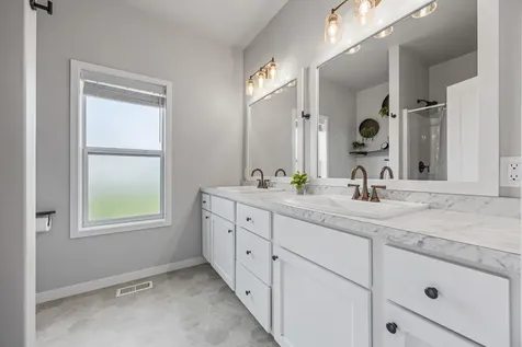 3037 Prairie Farms Circle S Fargo ND 58104
