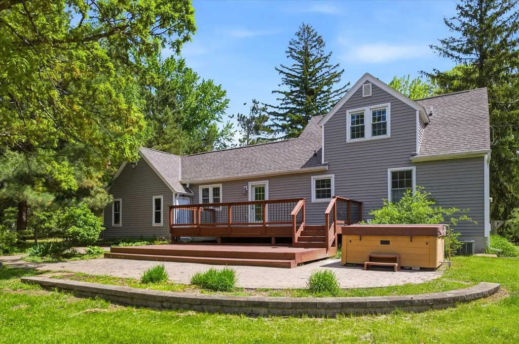 11180 Buchanan Road NE Blaine MN 55434