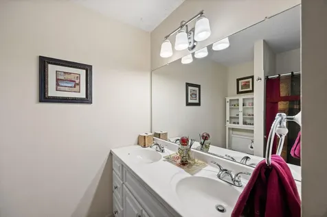 18885 Valley View Road Eden Prairie MN 55346