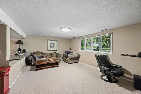 18885 Valley View Road Eden Prairie MN 55346