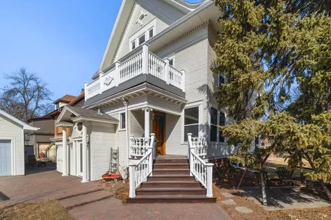 1100 3rd Avenue S Fargo ND 58103