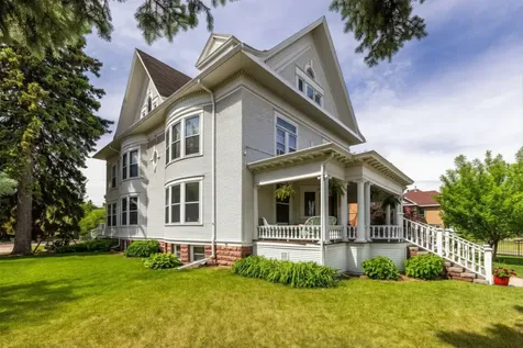 1100 3rd Avenue S Fargo ND 58103