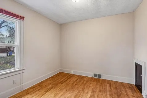 1038 23rd Avenue SE Minneapolis MN 55414