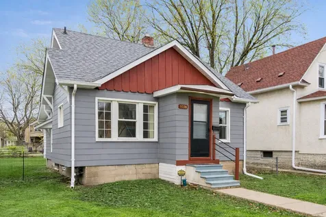 1038 23rd Avenue SE Minneapolis MN 55414