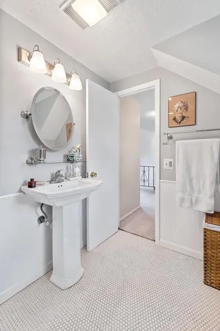 3255 Garfield Street NE Minneapolis MN 55418