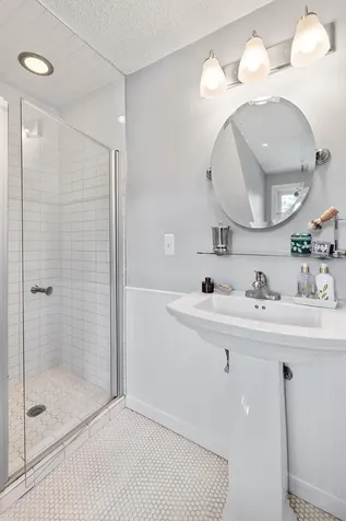 3255 Garfield Street NE Minneapolis MN 55418