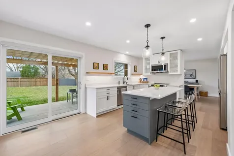 4921 Trillium Lane Edina MN 55435