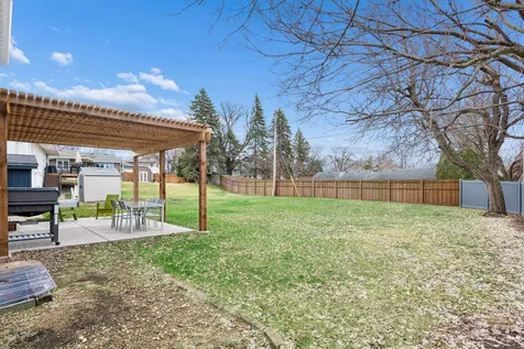 4921 Trillium Lane Edina MN 55435