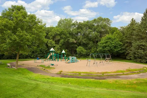 4921 Trillium Lane Edina MN 55435
