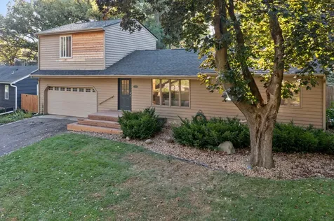 4848 Arlington Drive Hopkins MN 55343