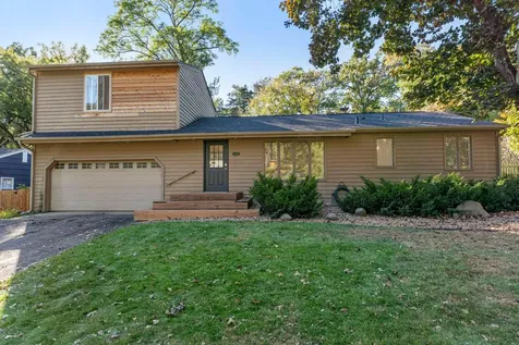 4848 Arlington Drive Hopkins MN 55343
