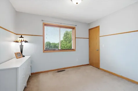 1109 Pond View Drive Braham MN 55006