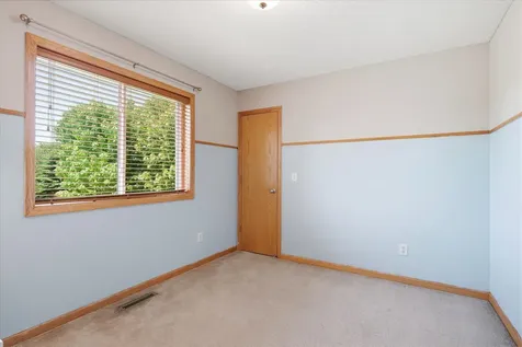 1109 Pond View Drive Braham MN 55006