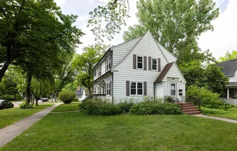 623 6th Street S Moorhead MN 56560