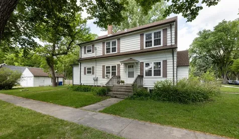 623 6th Street S Moorhead MN 56560