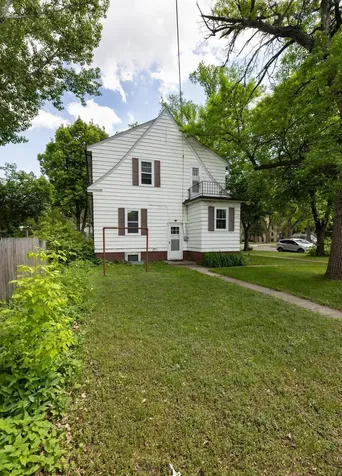 623 6th Street S Moorhead MN 56560