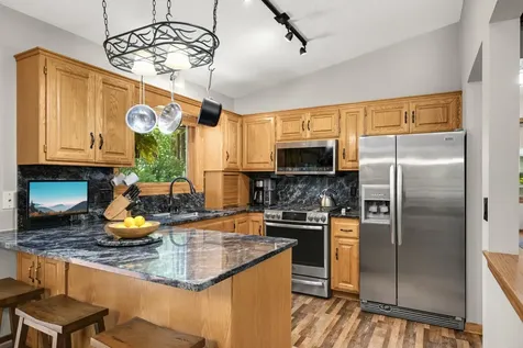 8553 Chanhassen Hills Drive S Chanhassen MN 55317