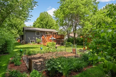 8553 Chanhassen Hills Drive S Chanhassen MN 55317