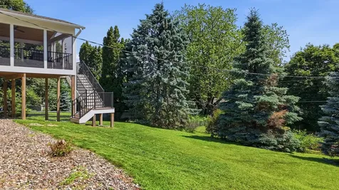 49 14th Avenue SW New Brighton MN 55112