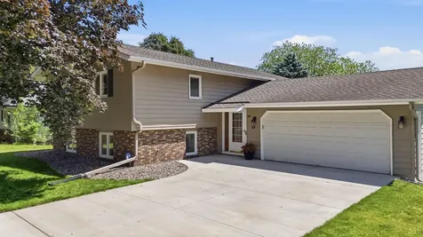 49 14th Avenue SW New Brighton MN 55112