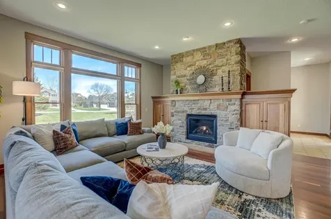 2637 Cottage Grove Place Woodbury MN 55129