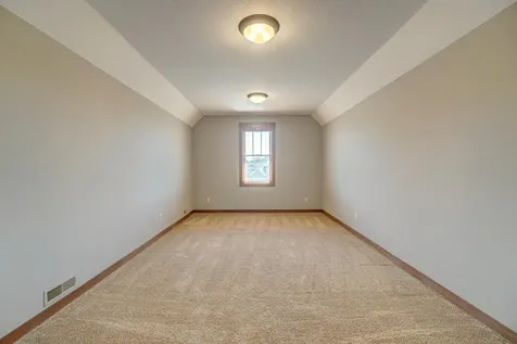 2637 Cottage Grove Place Woodbury MN 55129