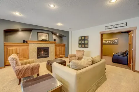 2637 Cottage Grove Place Woodbury MN 55129