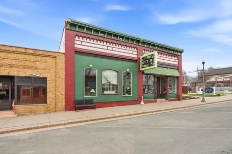 132 E Oak Street Glenwood City WI 54013