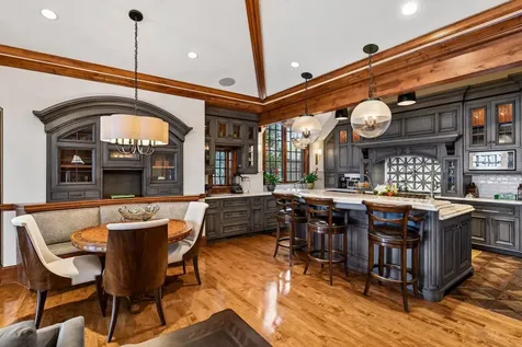 6425 Virginia Drive Excelsior MN 55331