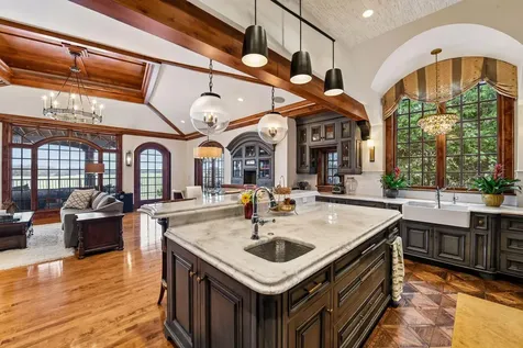 6425 Virginia Drive Excelsior MN 55331