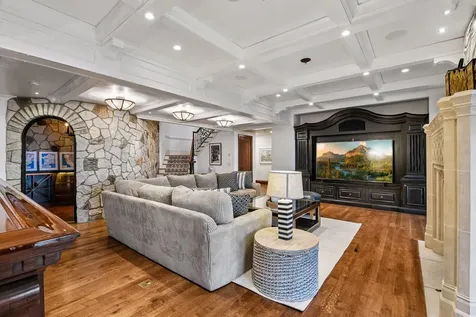 6425 Virginia Drive Excelsior MN 55331