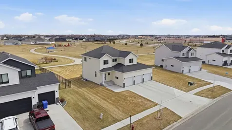 4756 34th Street S Fargo ND 58104