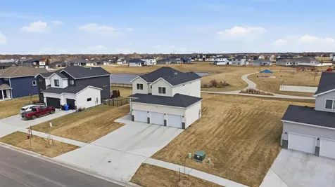 4756 34th Street S Fargo ND 58104