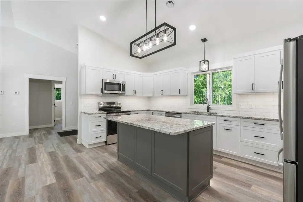 1622 Maplewood Ridge Road East Gull Lake MN 56401