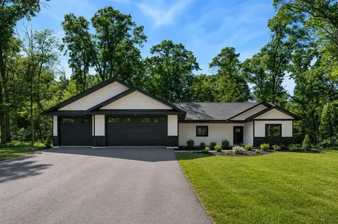 1622 Maplewood Ridge Road East Gull Lake MN 56401