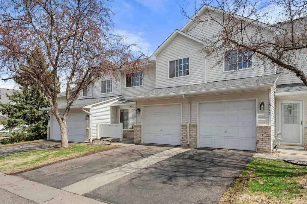8671 Quarry Ridge Lane Woodbury MN 55125