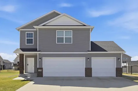 1125 29th Avenue W West Fargo ND 58078