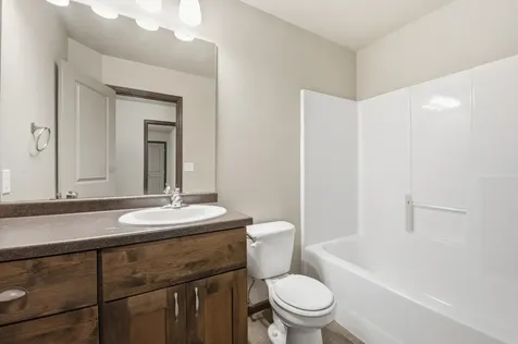 1125 29th Avenue W West Fargo ND 58078