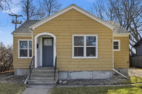 1841 3rd Street N Fargo ND 58102
