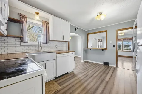 1841 3rd Street N Fargo ND 58102