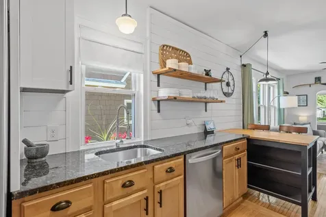 1828 Eustis Street Lauderdale MN 55113