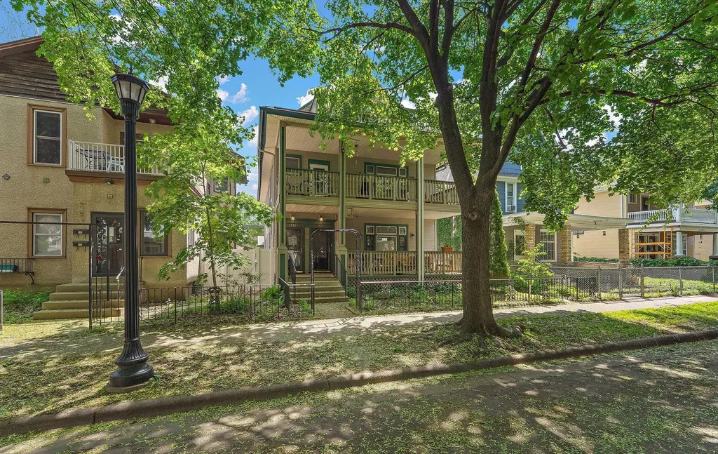 2535 Aldrich Avenue S Minneapolis MN 55405