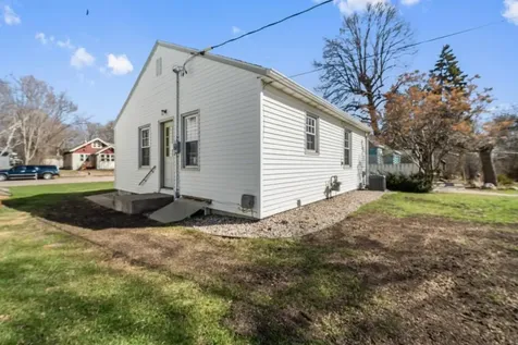 1014 Hawthorne Street Alexandria MN 56308