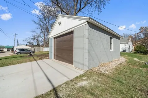 1014 Hawthorne Street Alexandria MN 56308