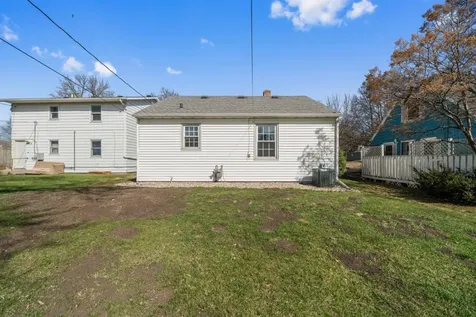 1014 Hawthorne Street Alexandria MN 56308