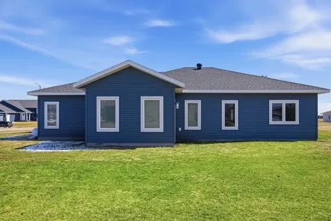211 16th Street N Breckenridge MN 56520